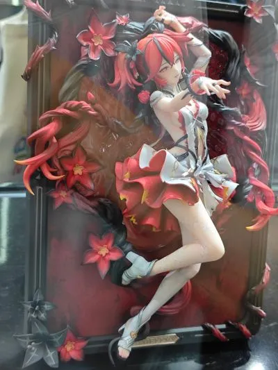 鸣潮 椿 红椿盛放