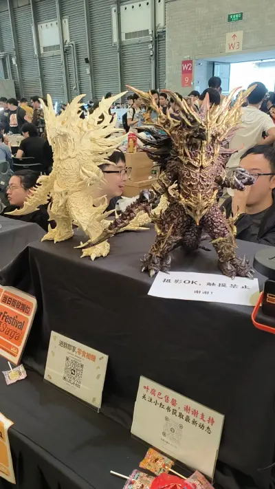 铠拼Z 风鹰侠